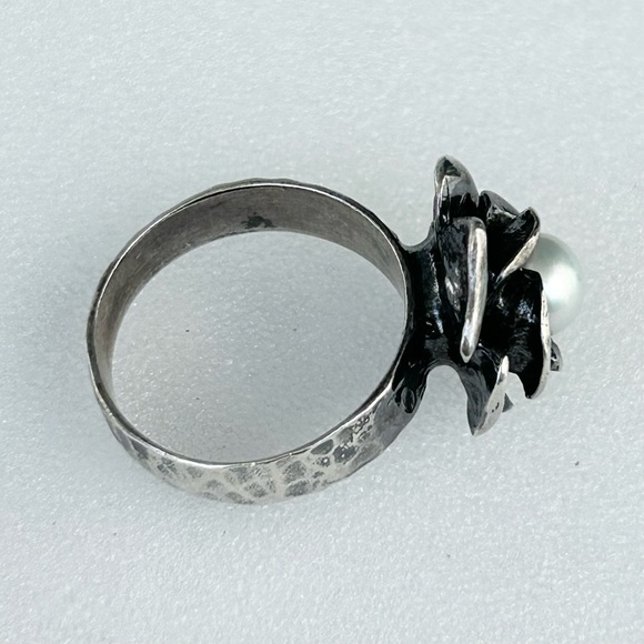 Vintage Marked 925 Israel Freshwater Pearl Rose Ring Size 8 Hammered Band - Picture 5 of 13